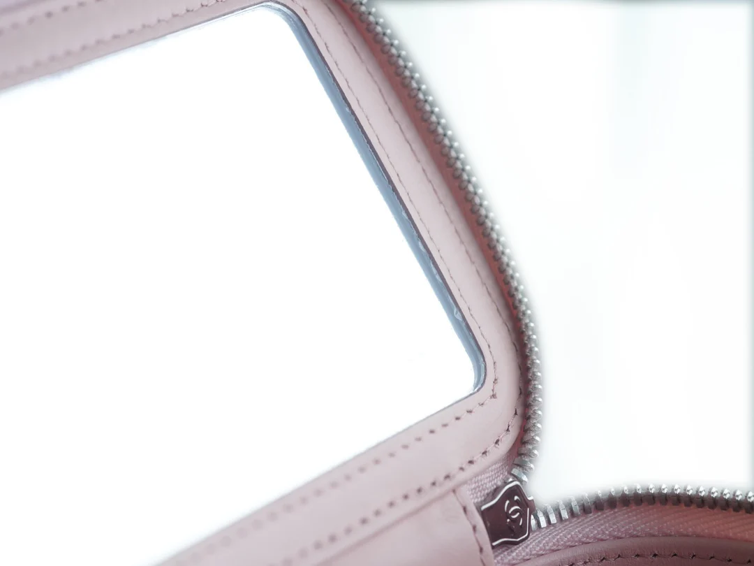 Длинная сумка-коробка Chanel - розовая