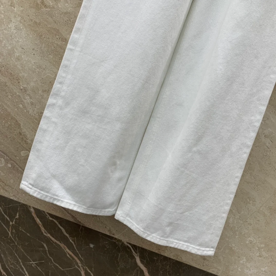 Miu Miu 2404 - Белые прямые джинсы с широкими штанинами