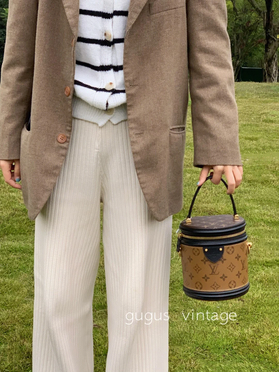 m43986-LV-Cannes Money Bucket-Handbag/Crossbody Bag