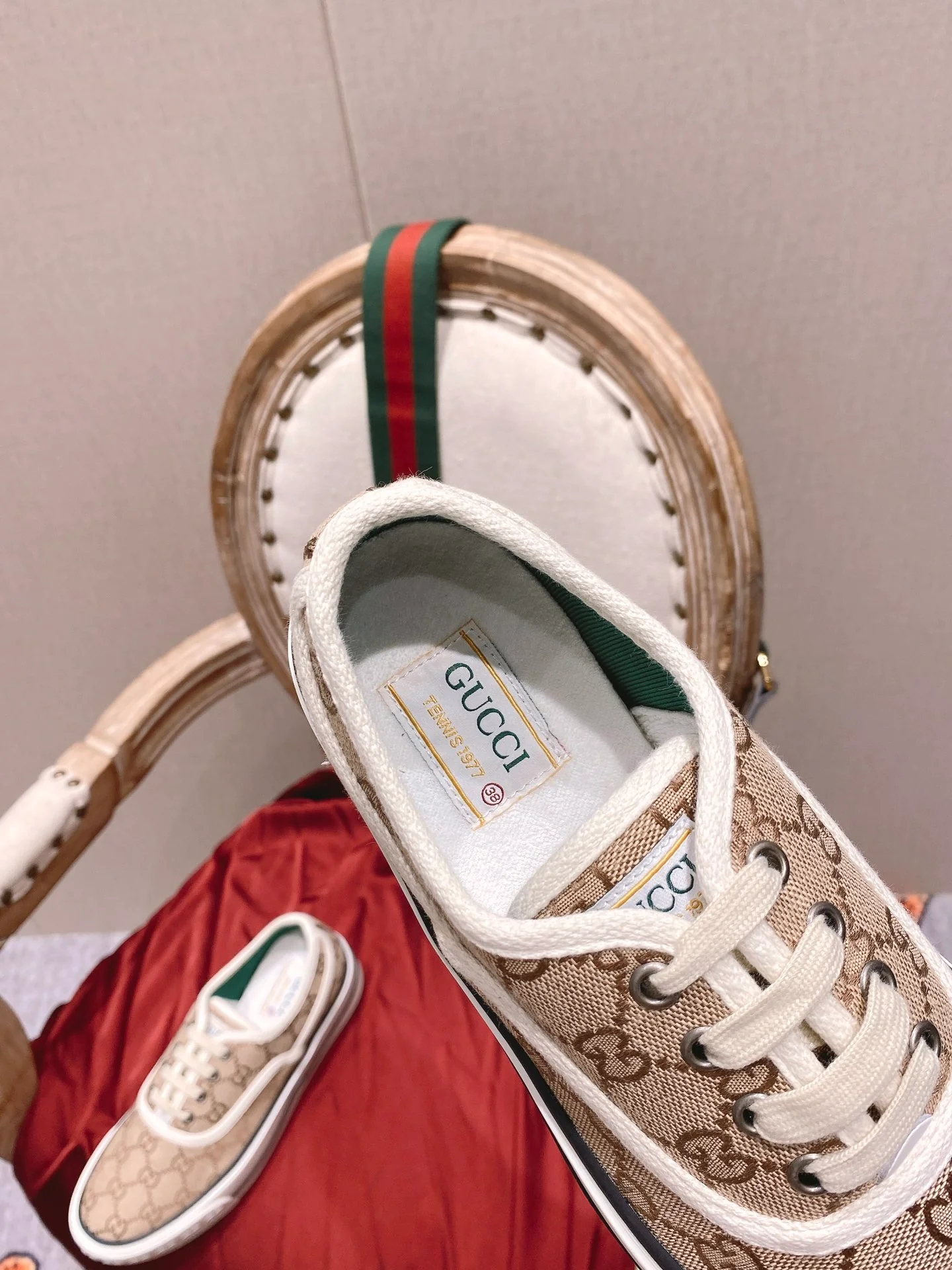 Классические лоферы Gucci 1977 года — парусиновые туфли