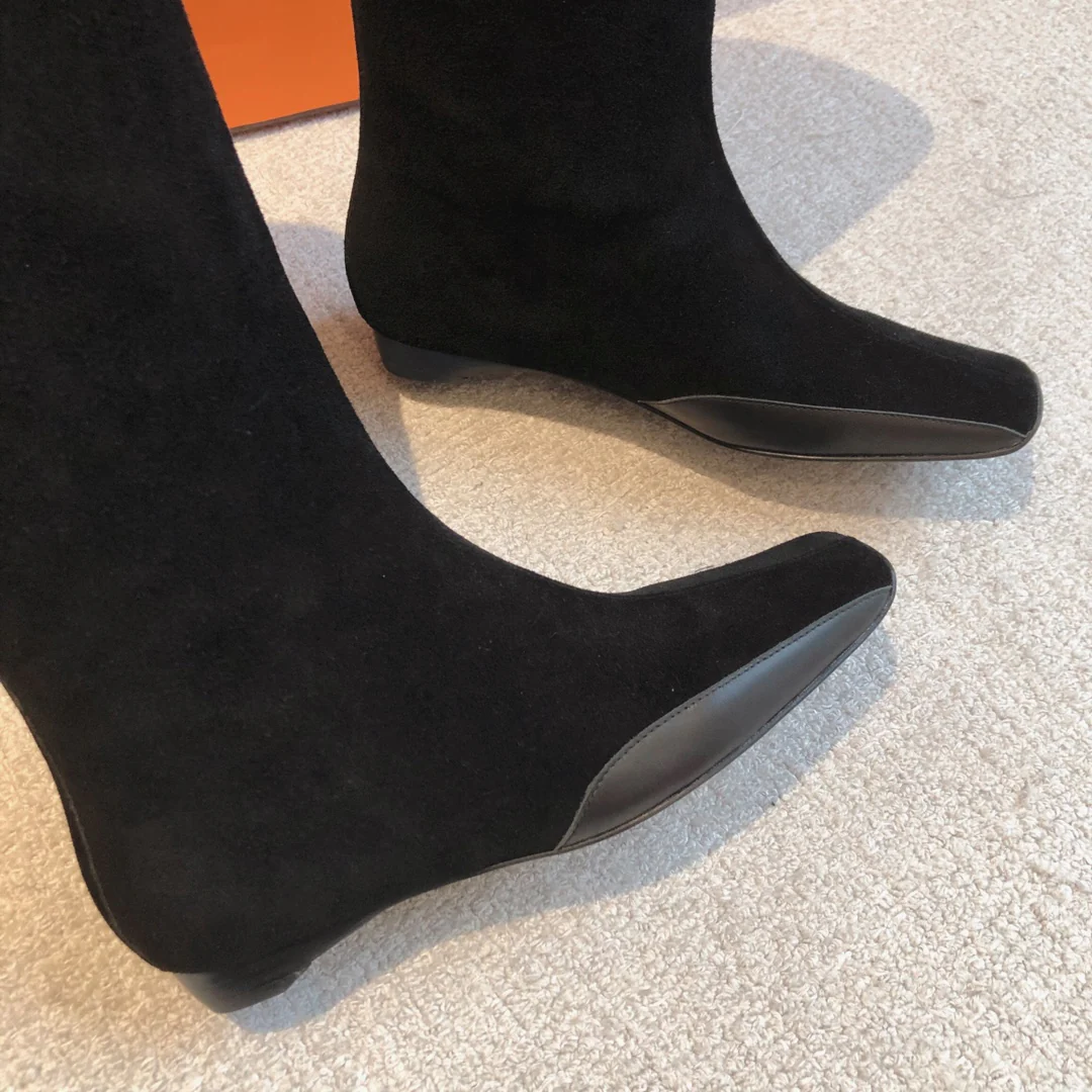 Новинка 2023 года от Hermes - Сапоги из телячьей кожи - Черные