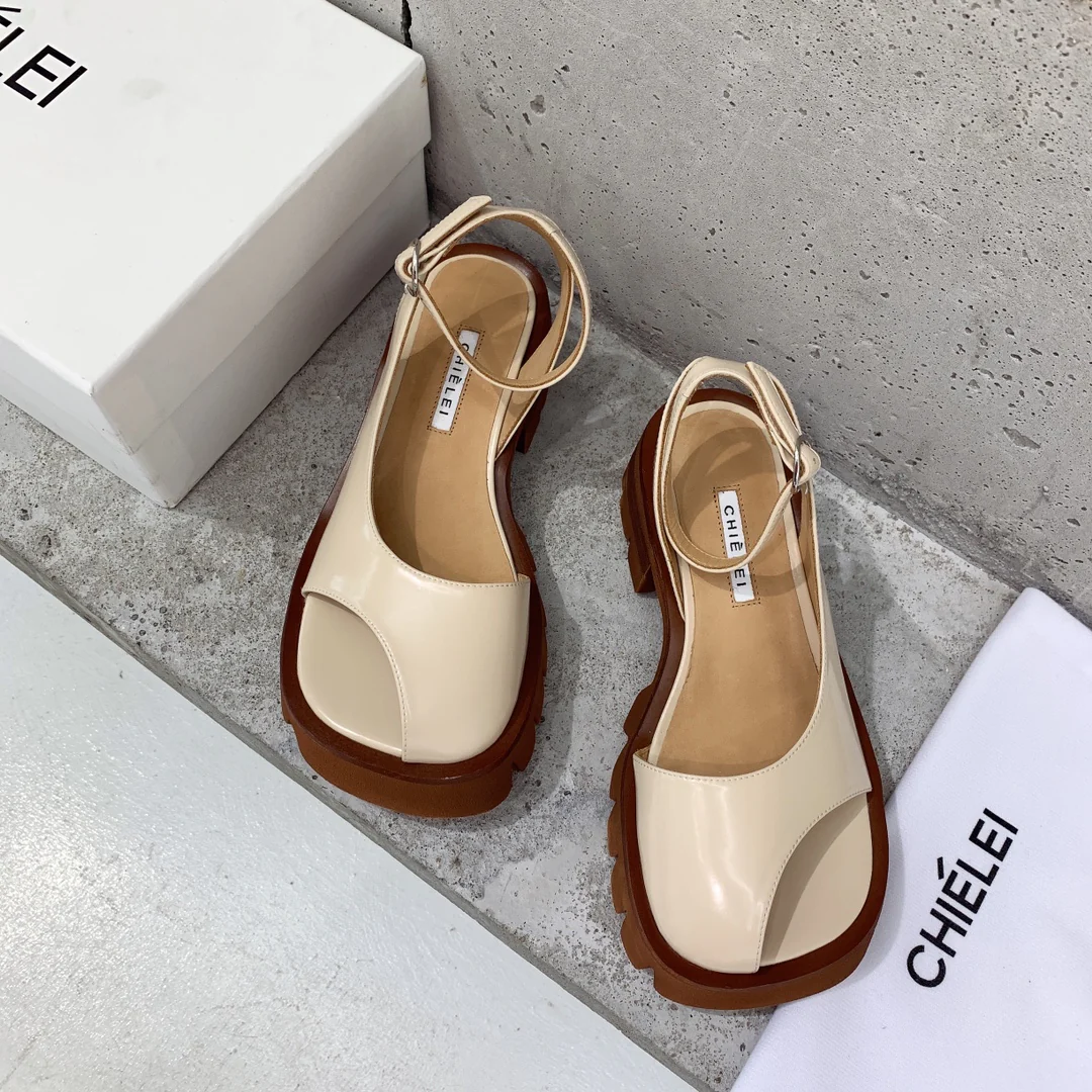 Сандалии на платформе Celine