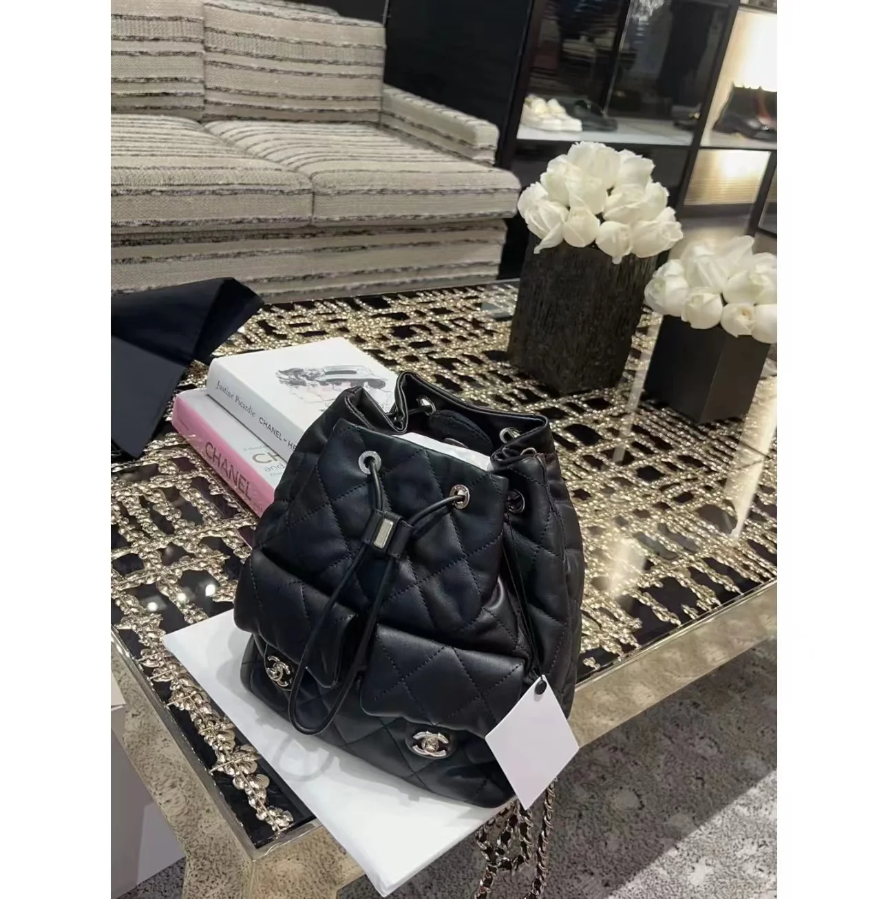 Рюкзак Chanel 23B — черный