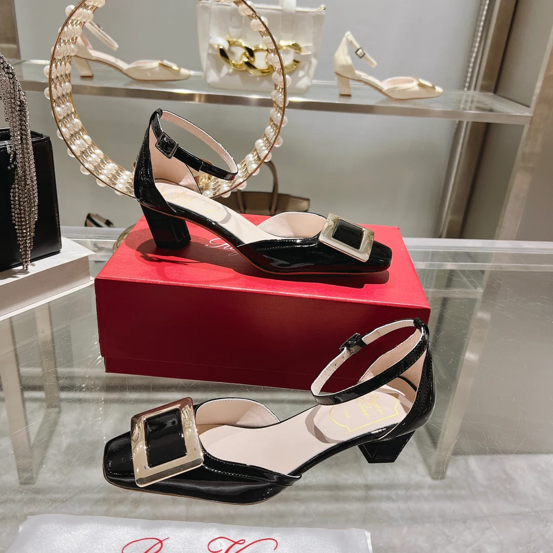 Обувь RV Shoes - Новинка ранней весны 2023 года - Полые сандалии - Черные - 1