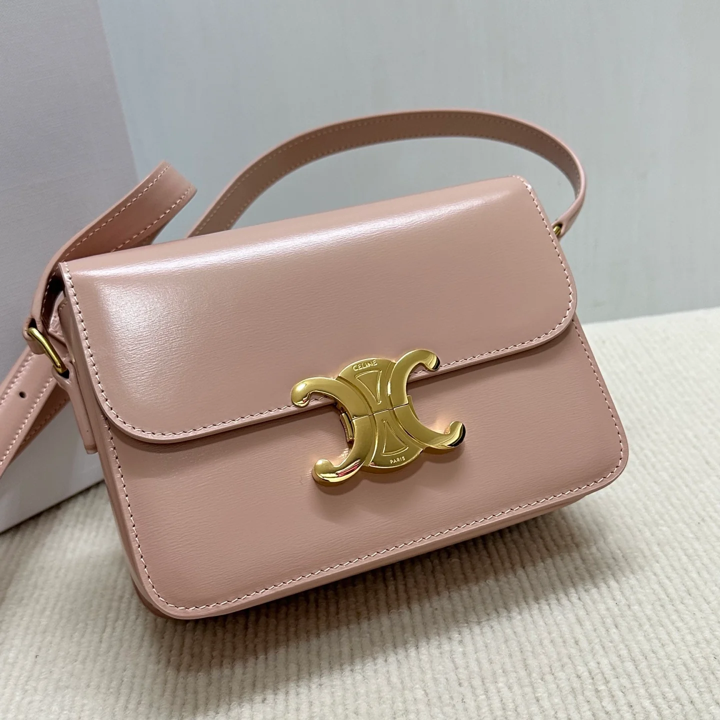 Сумка Celine Arc de Triomphe Square Bag - Маленькая - Розовая