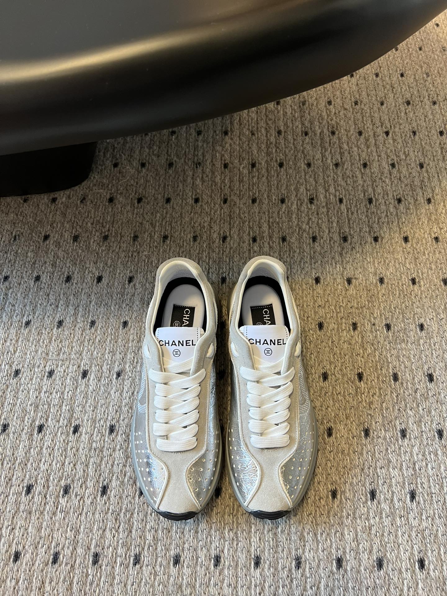 Кроссовки Chanel 2024 Retro - серебристые