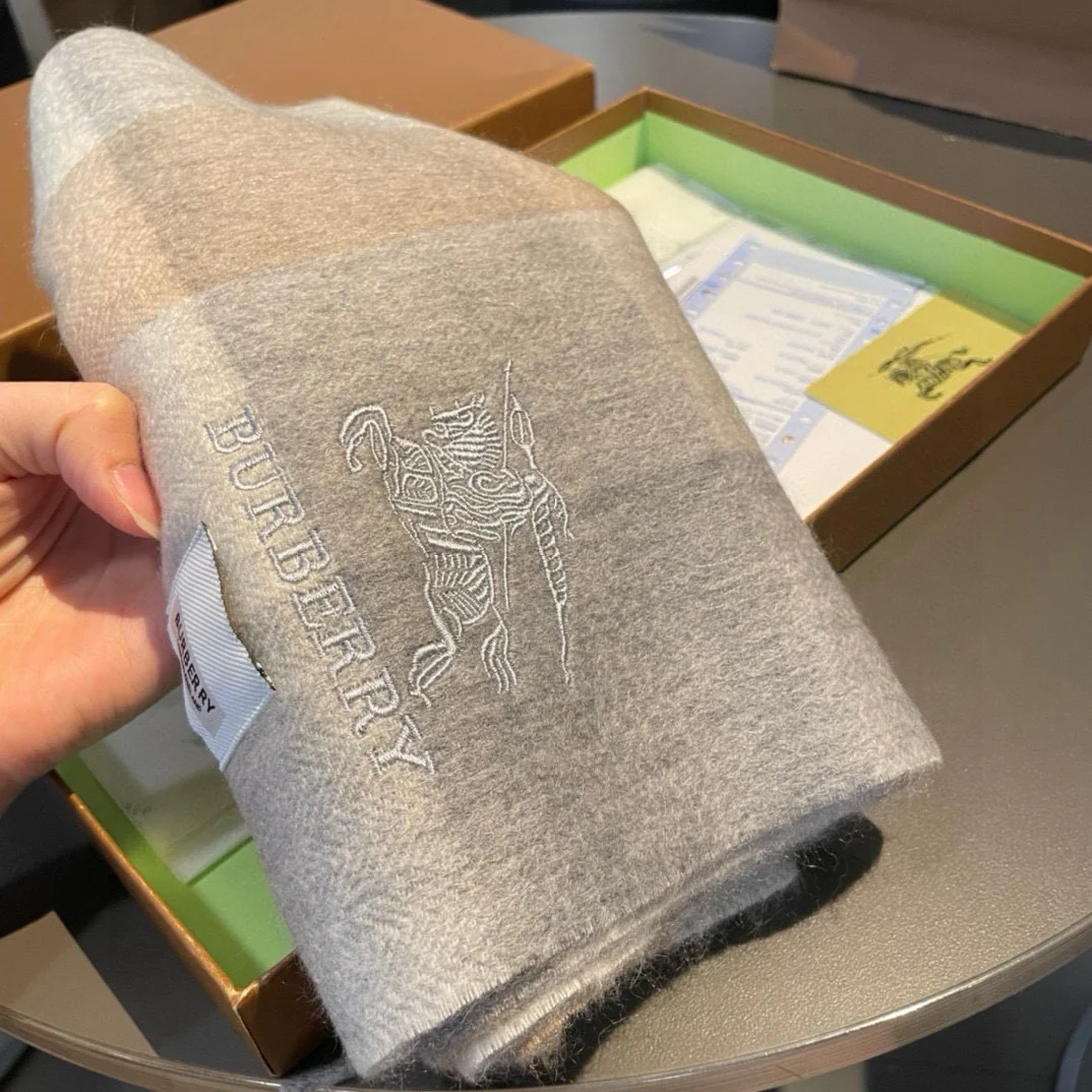 Шарф Burberry в клетку 2024 года - 30 - 180