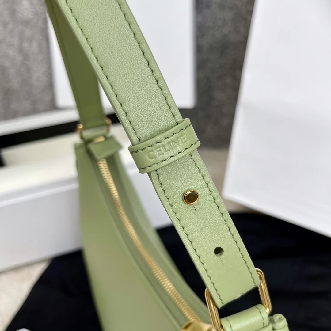 Сумка Celine-ava из гладкой телячьей кожи