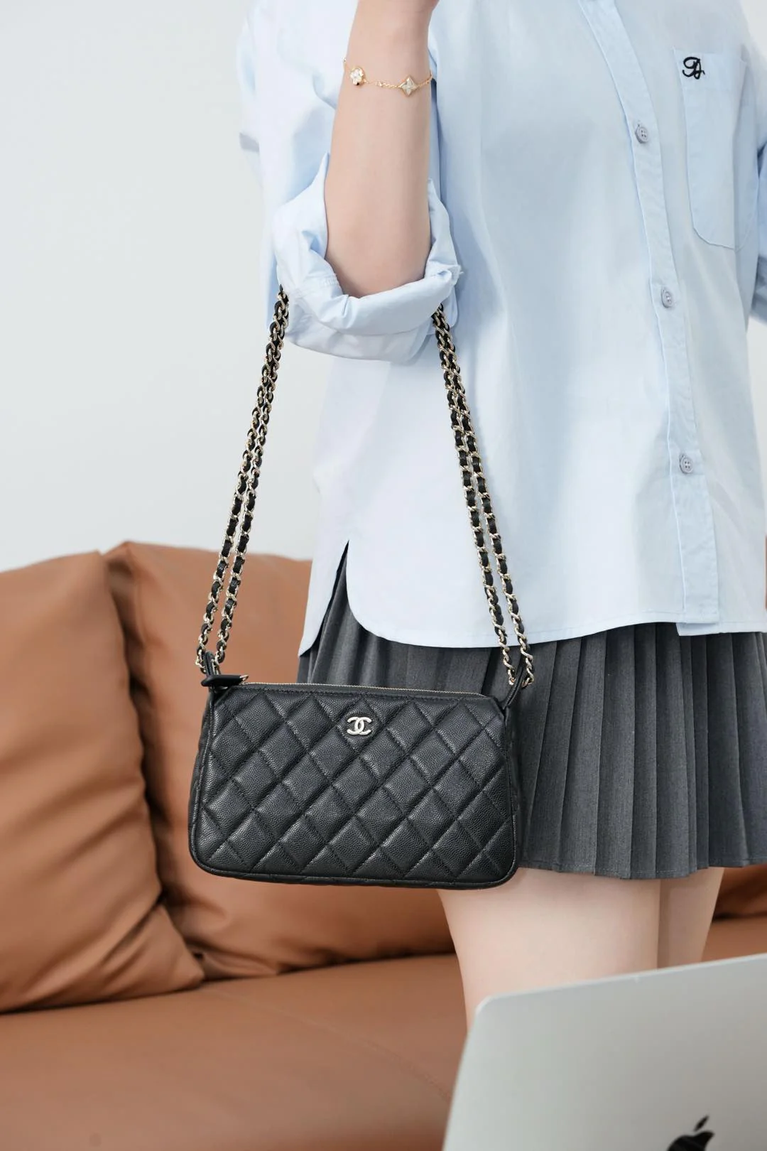 Chanel - Сумка Hidden Mahjong - Черная с золотой фурнитурой