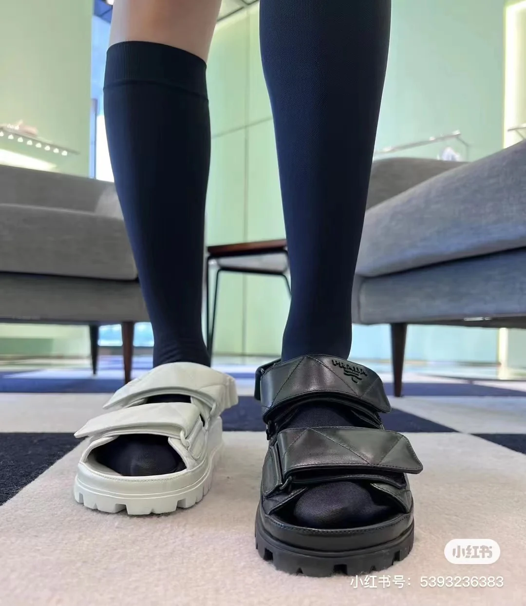 Сандалии Prada 2024 на платформе с застежкой-липучкой - желтые