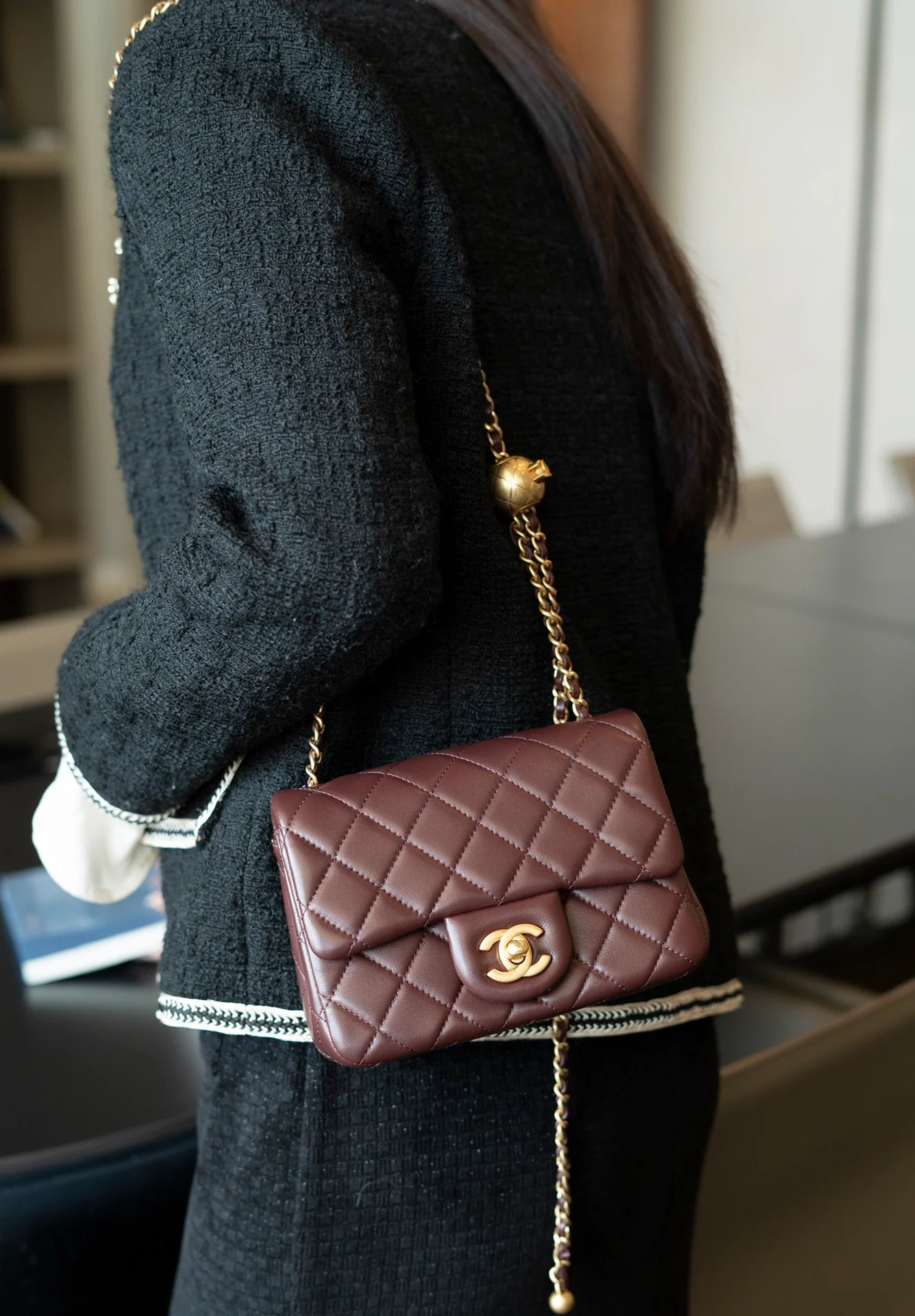 Chanel 24k CF Gold Ball Square Fat Man - Reddish Brown