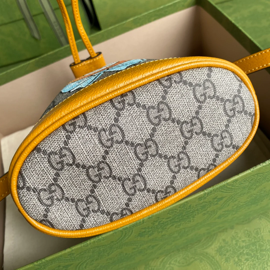 Сумка-ведро Gucci в стиле 