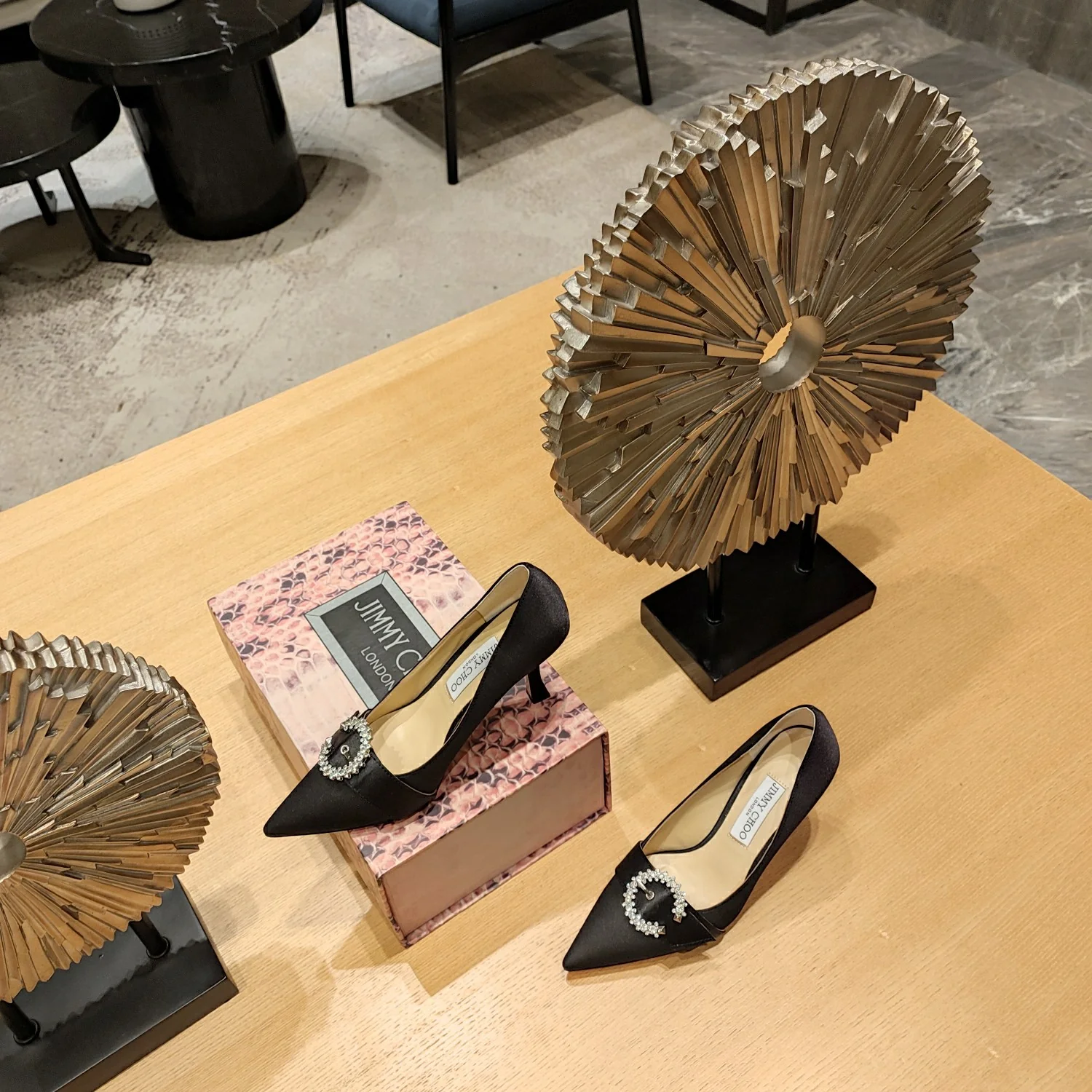 Высокие каблуки из шелкового атласа Jimmy