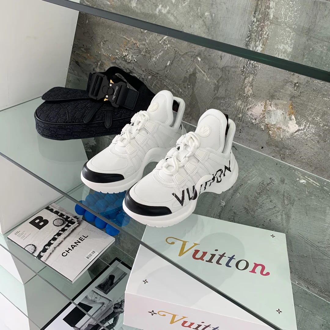 Обувь LV - Массивные кроссовки LV - 23