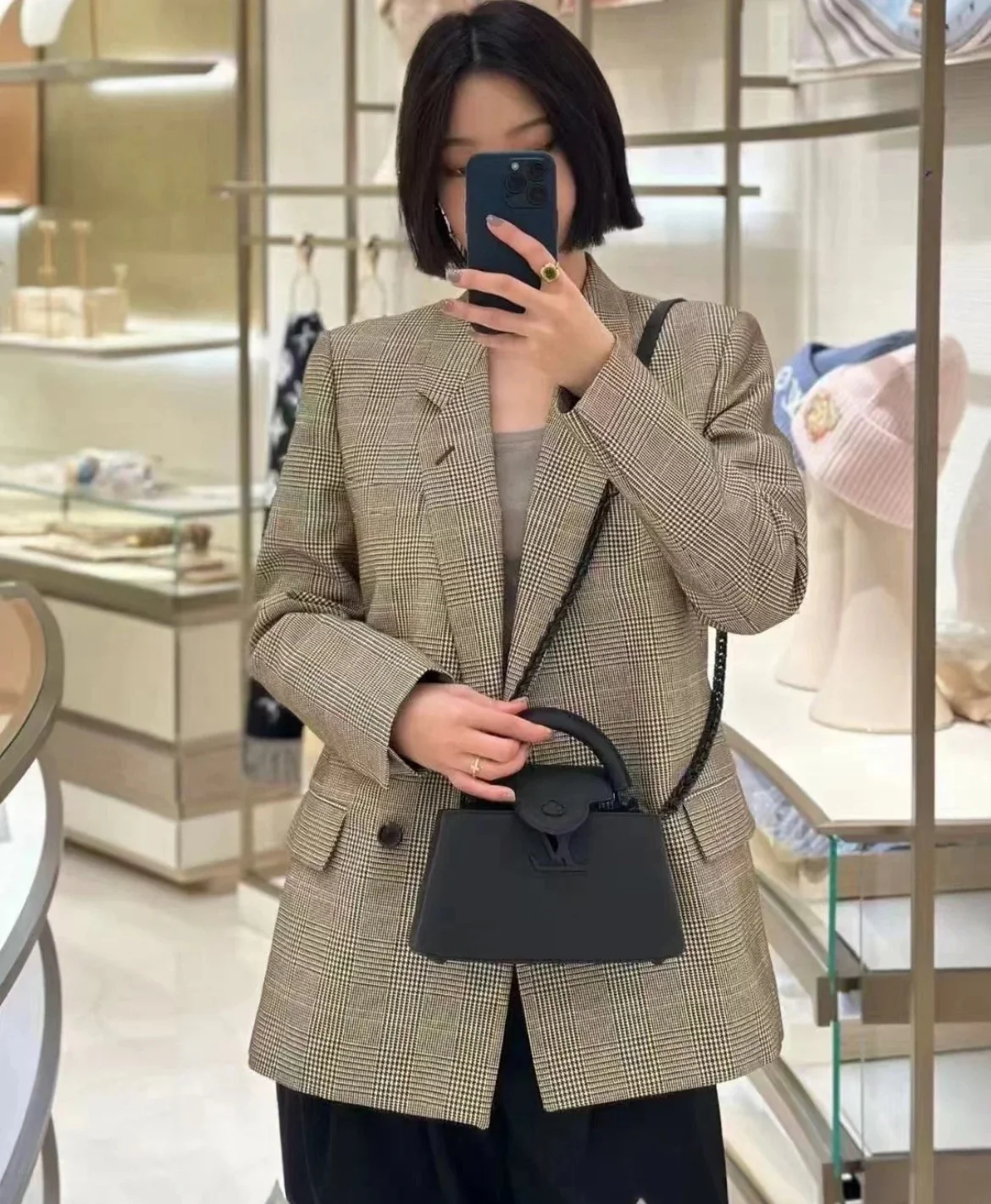 m23955-LV-capucines Сумка/кроссбоди Black Knight - Черная мини-сумка