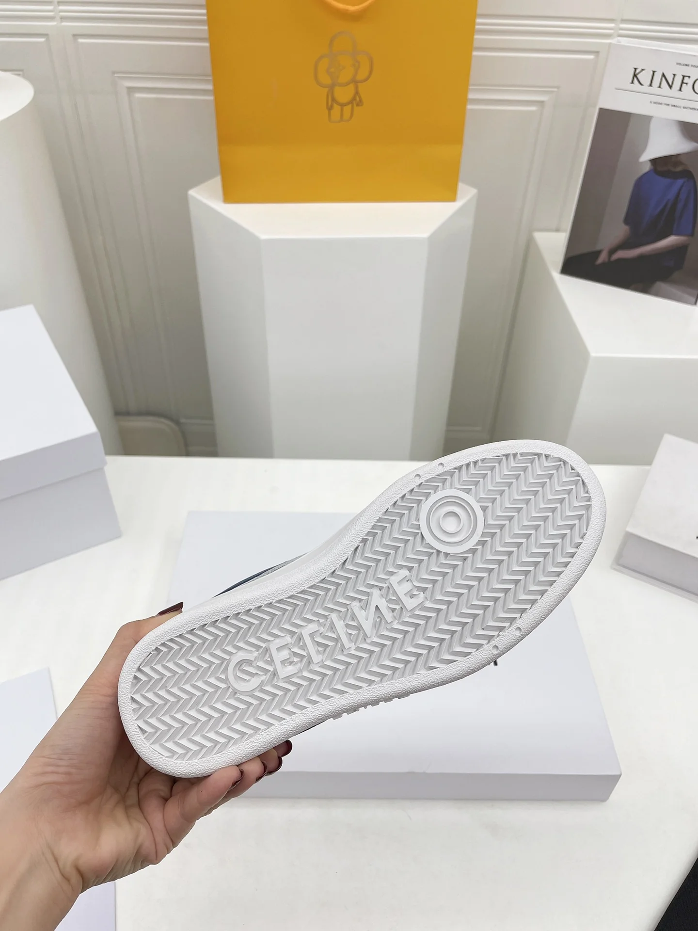 Обувь Celine - Celine - Весна 2022 - Парный стиль - Повседневная обувь