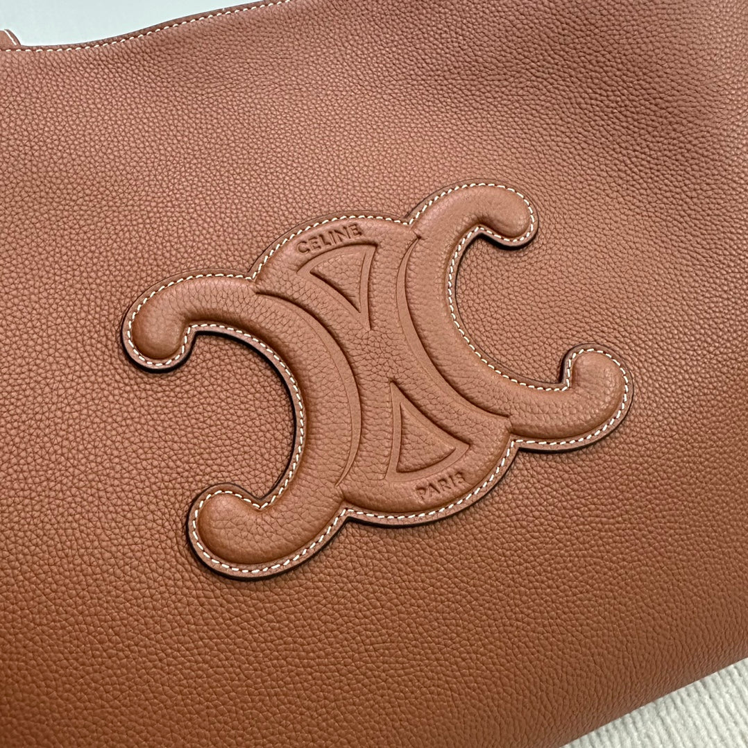 Сумка Celine Cabas Anais Triomphe из зернистой кожи - коричневая.