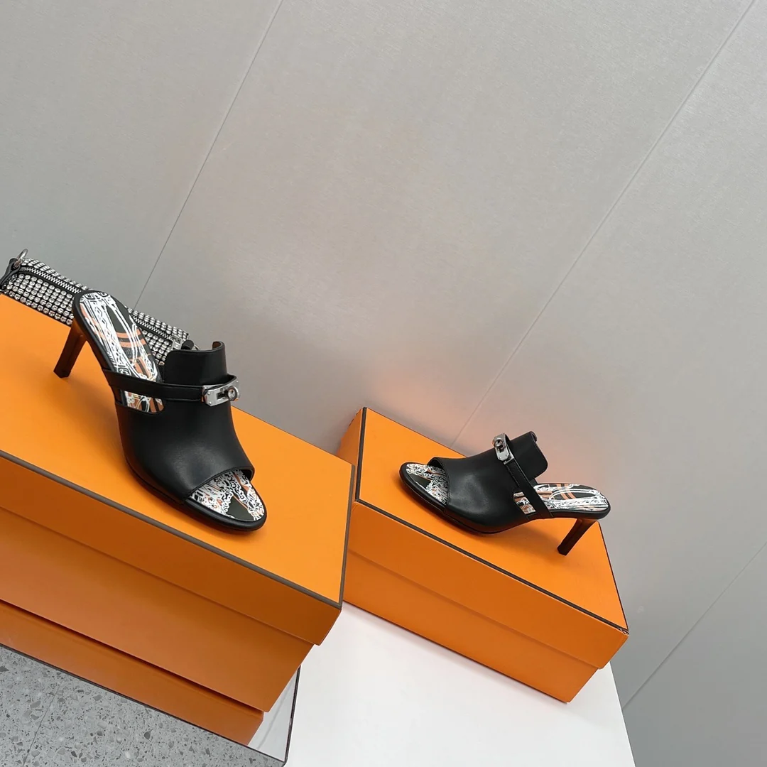 Новинка сезона осень/зима 2022 от Hermes - Шлепанцы на высоком каблуке с открытым носком - 3