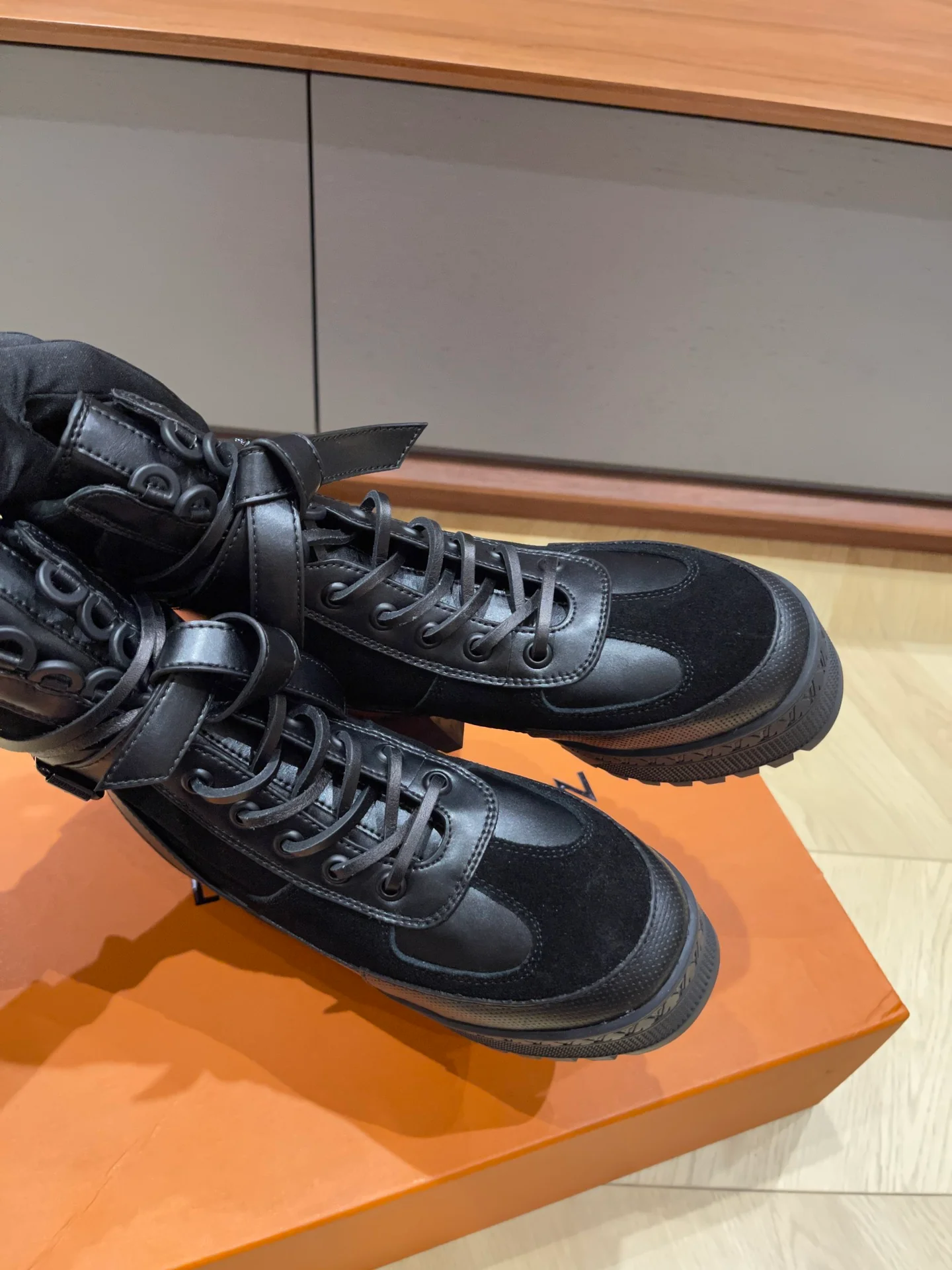 LV-2024 - Повседневные ботинки - Черные