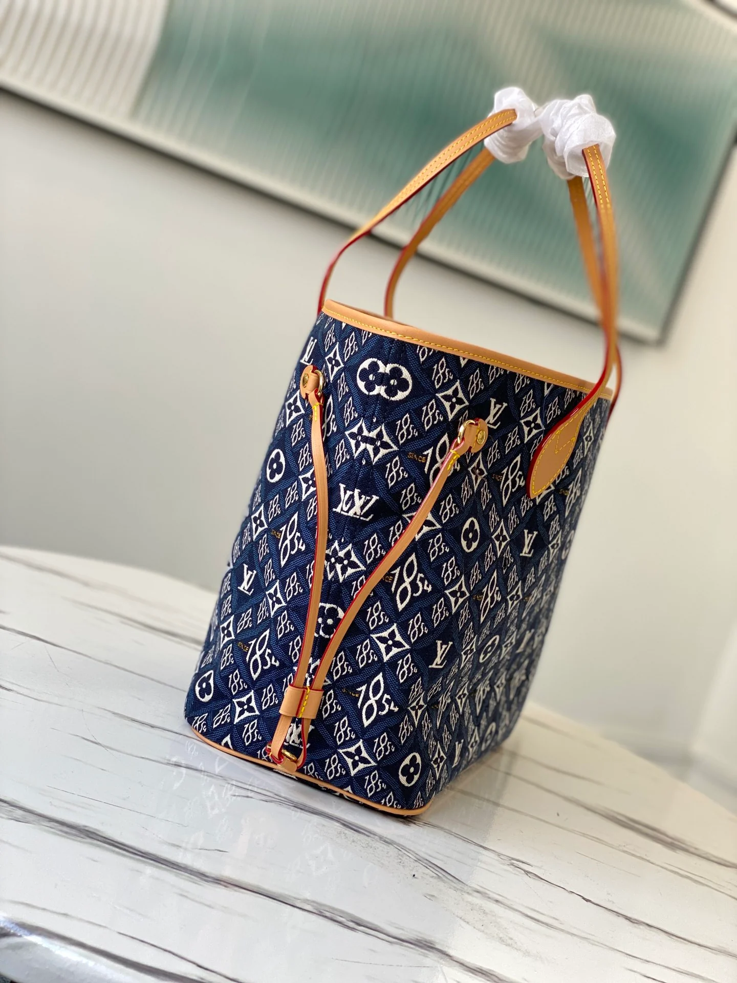 LV-M57484-2020-Зимняя-сумка-Neverfull