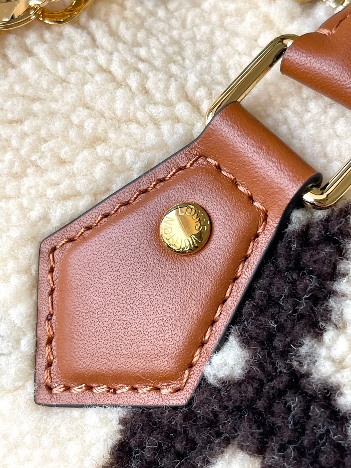 m23468-LV-Сумка через плечо из овечьей шерсти, белая