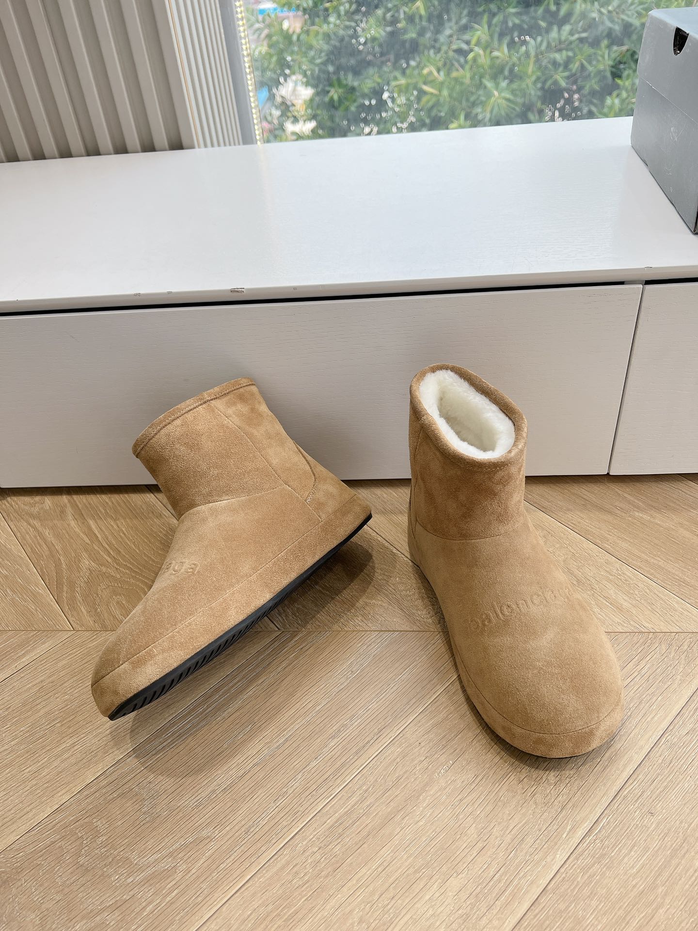 Снежные ботинки Balenciaga 2024 - коричневые