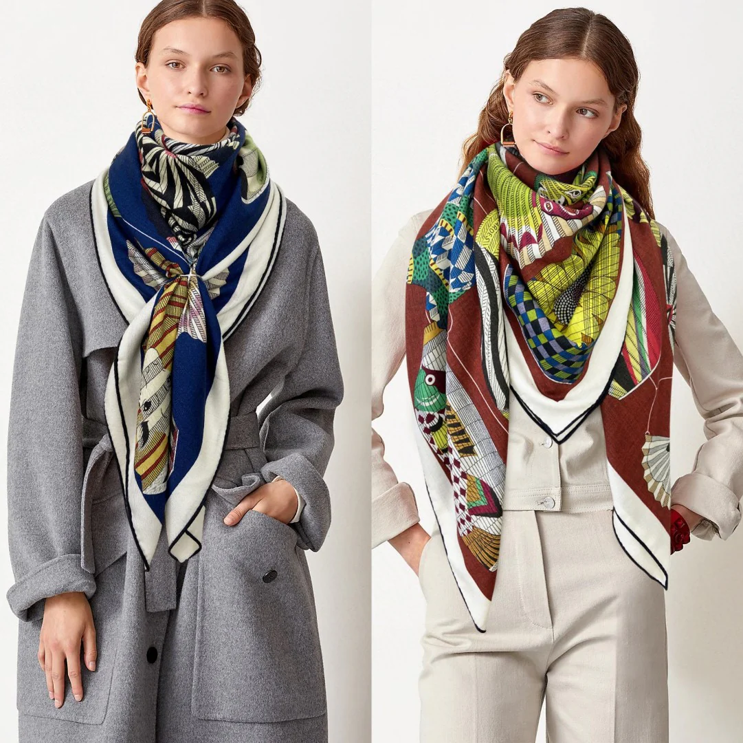 Двусторонний квадратный шарф Hermes ?Китайский фонарь? — 140 см — 70% кашемир — 30% шелк — 1 шт.