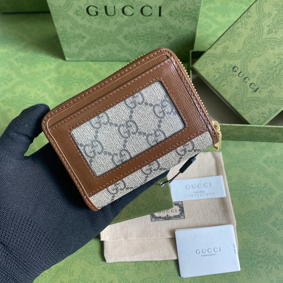 Gucci 新款拉链短夹