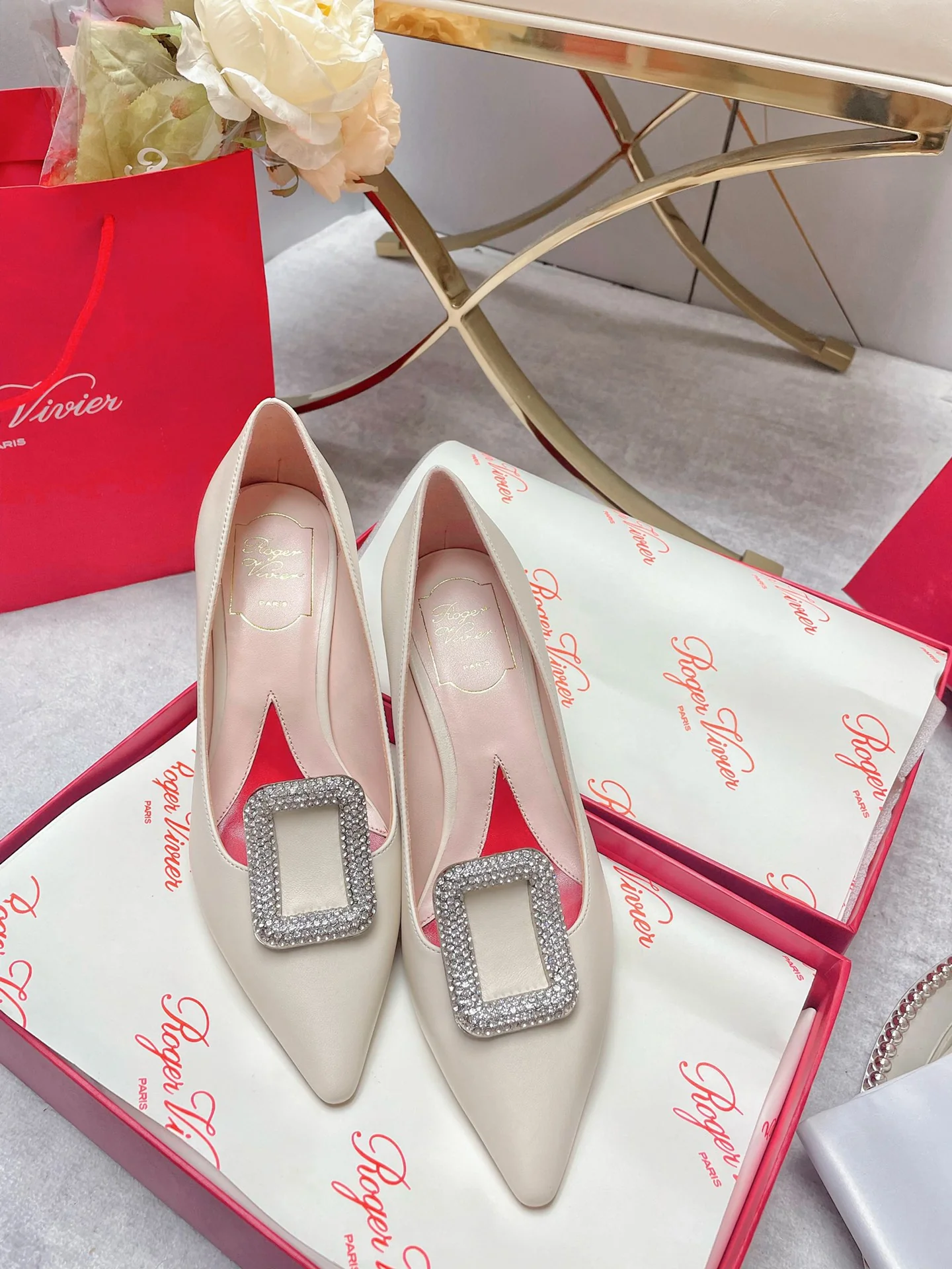 Обувь RV - Коллекция ранней весны 2022 года - Туфли на каблуке с острым носком - Цвет: кремовый