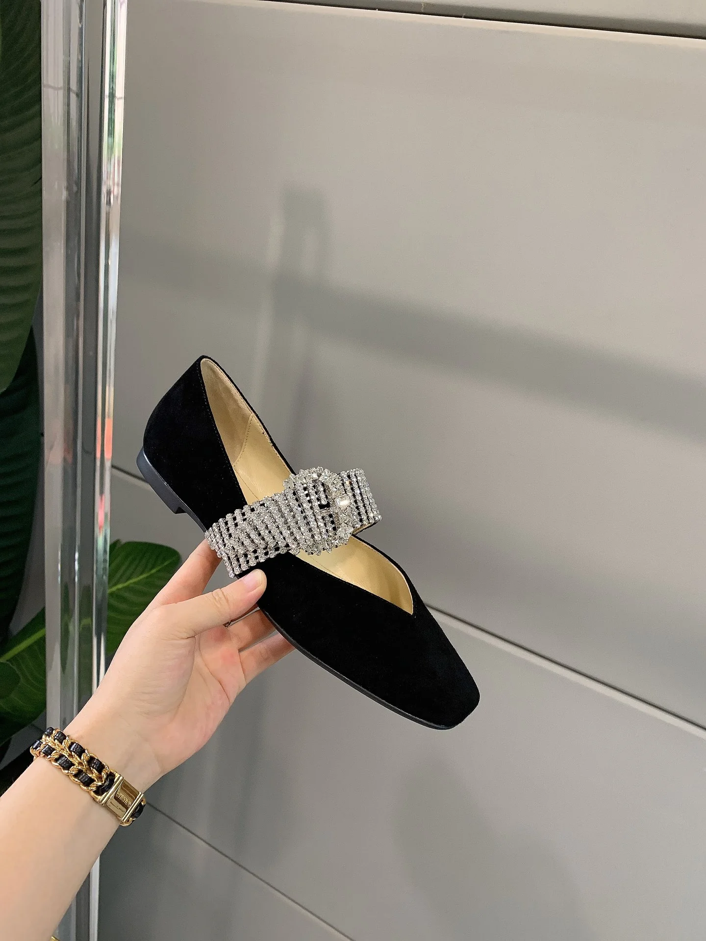 Балетки Jimmy с квадратным носком и стразами