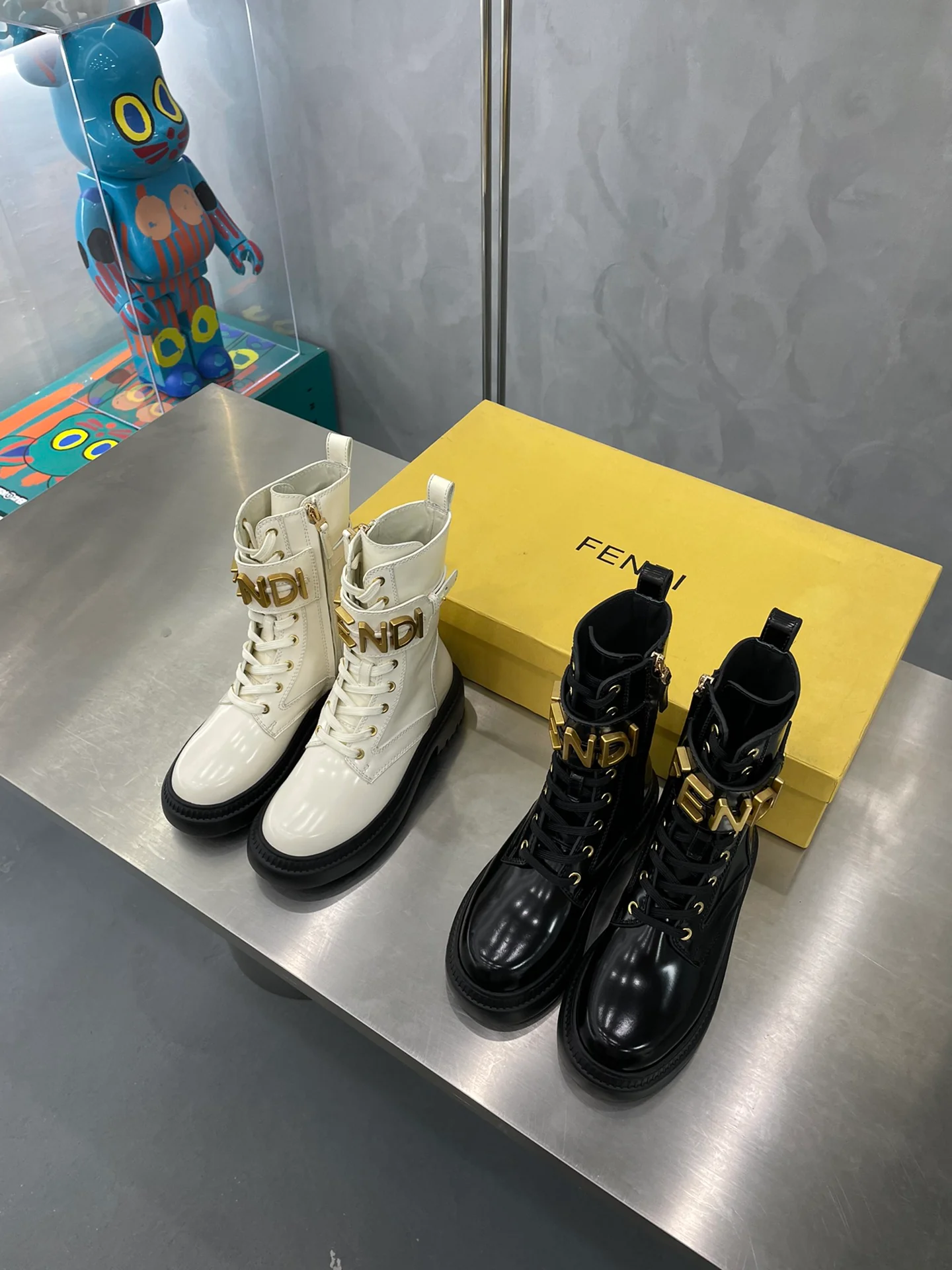 Сапоги для верховой езды Fendi средней высоты - черные