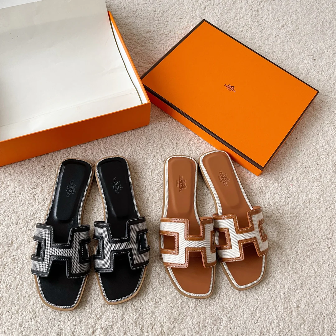 Новинка ранней весны от Hermes - Черные тапочки