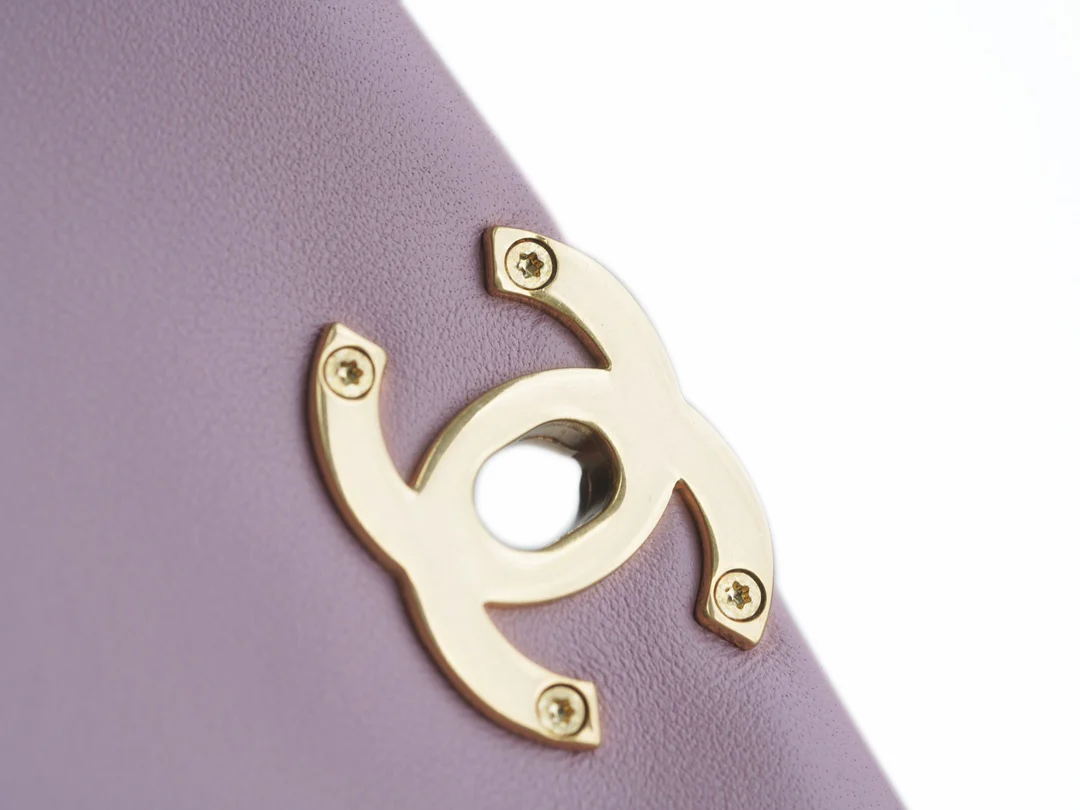 Сумка Chanel 2022 Chunky Chain Flap Bag 21 см