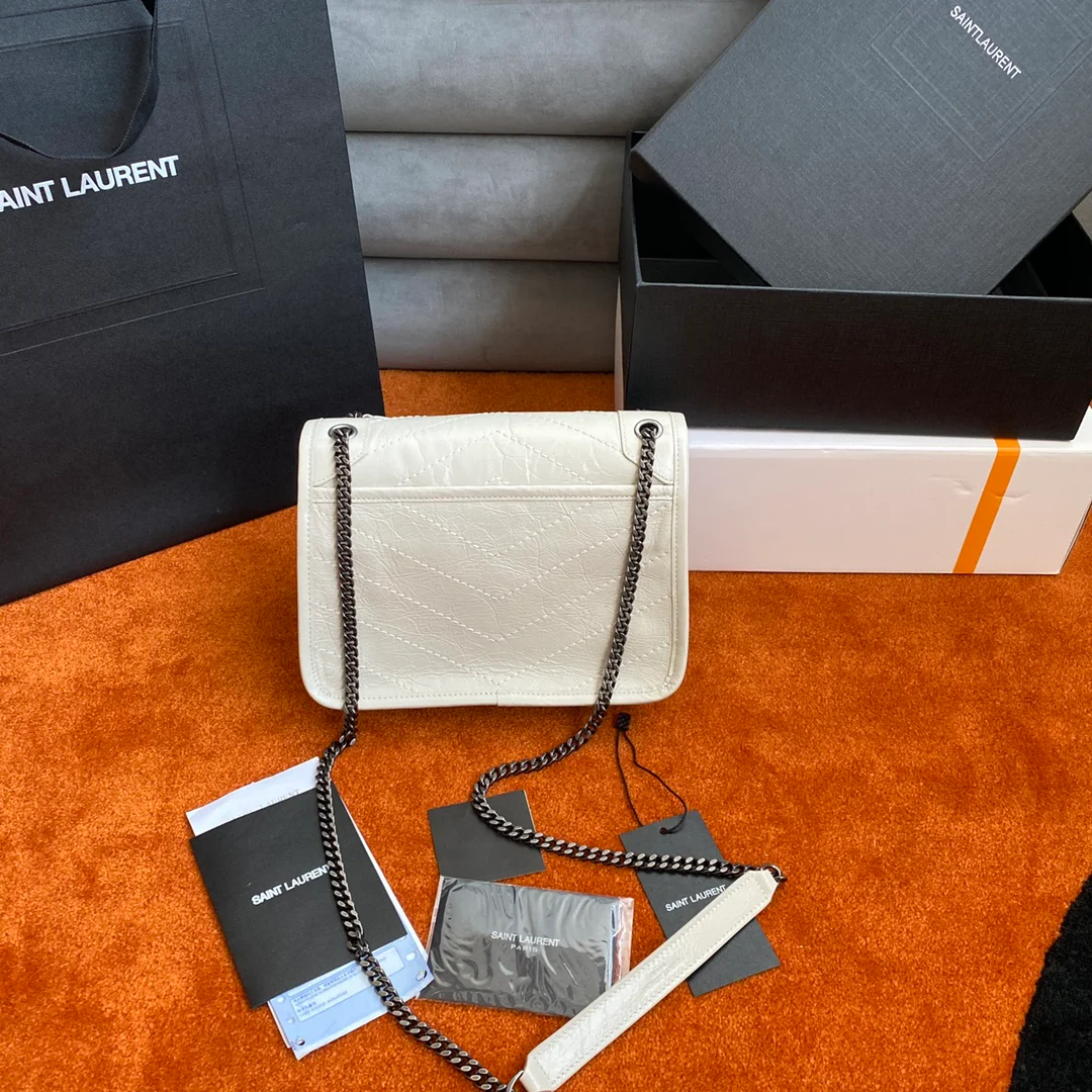 YSL - Маленькая модель Niki - Белая кожа, обработанная маслом, с белой пряжкой - D-образное кольцо