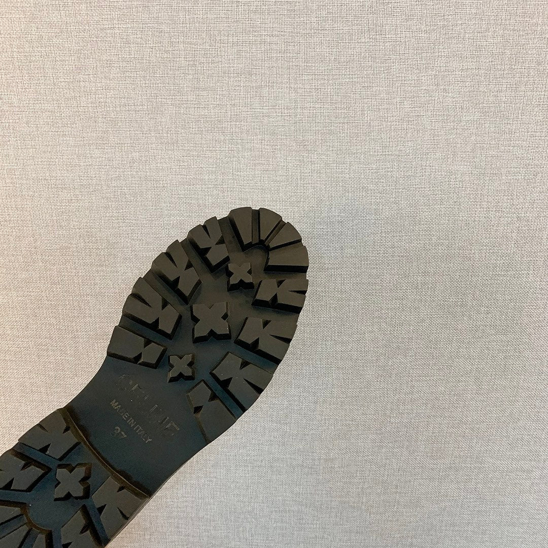 Новинка сезона весна/лето 2023 от Celine - Лоферы Arc de Triomphe - Черные