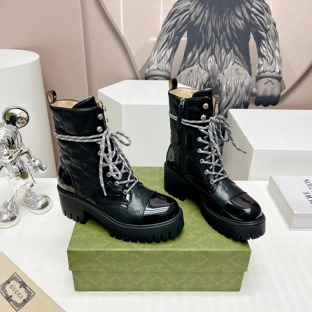 Новинка сезона осень/зима 2023 от Gucci - Ретро ботильоны на платформе со шнуровкой - Черные