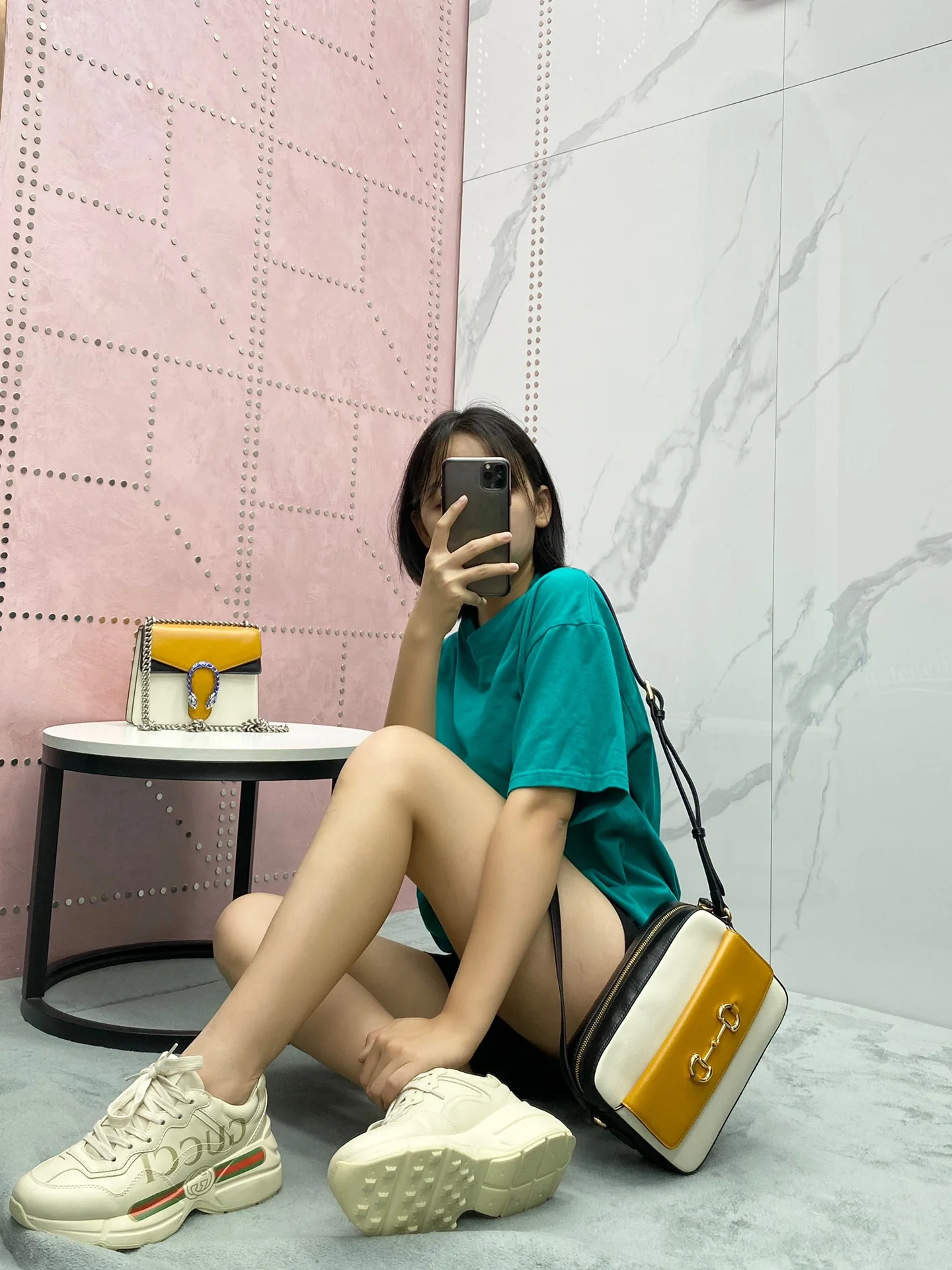 Сумка для фотоаппарата Gucci 1955 с пряжкой в ??виде подковы - 6