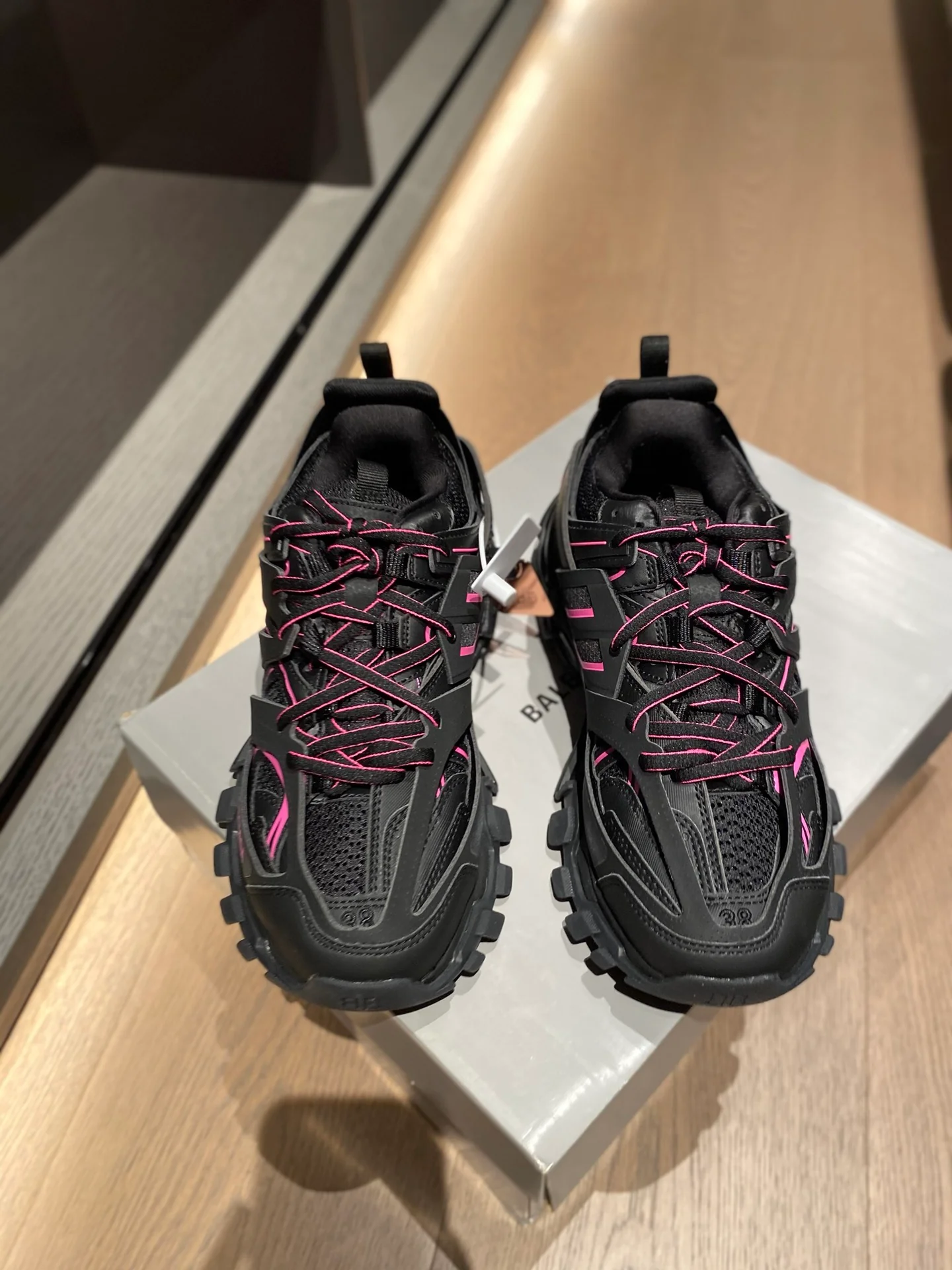 Balenciaga - Dad Shoes - 11