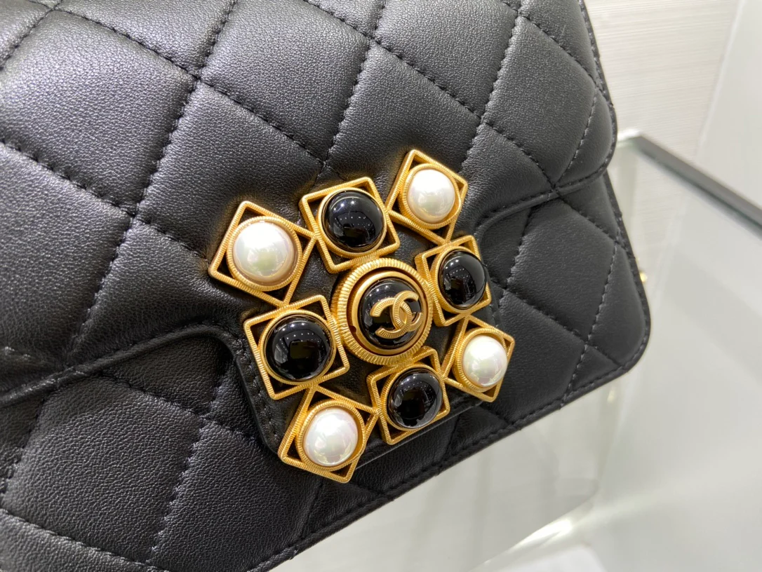 Сумка Chanel Coco Kingdom на цепочке