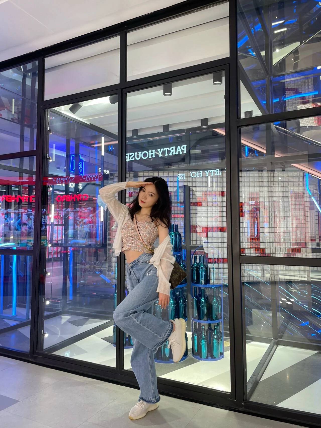 m44022-LV-neonoe-mm-Сумка через плечо - Розовая