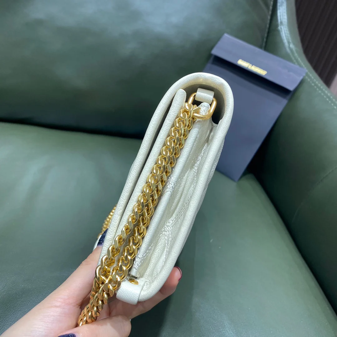 Сумка YSL-Becky из овечьей кожи с ромбовидной стёжкой и цепочкой