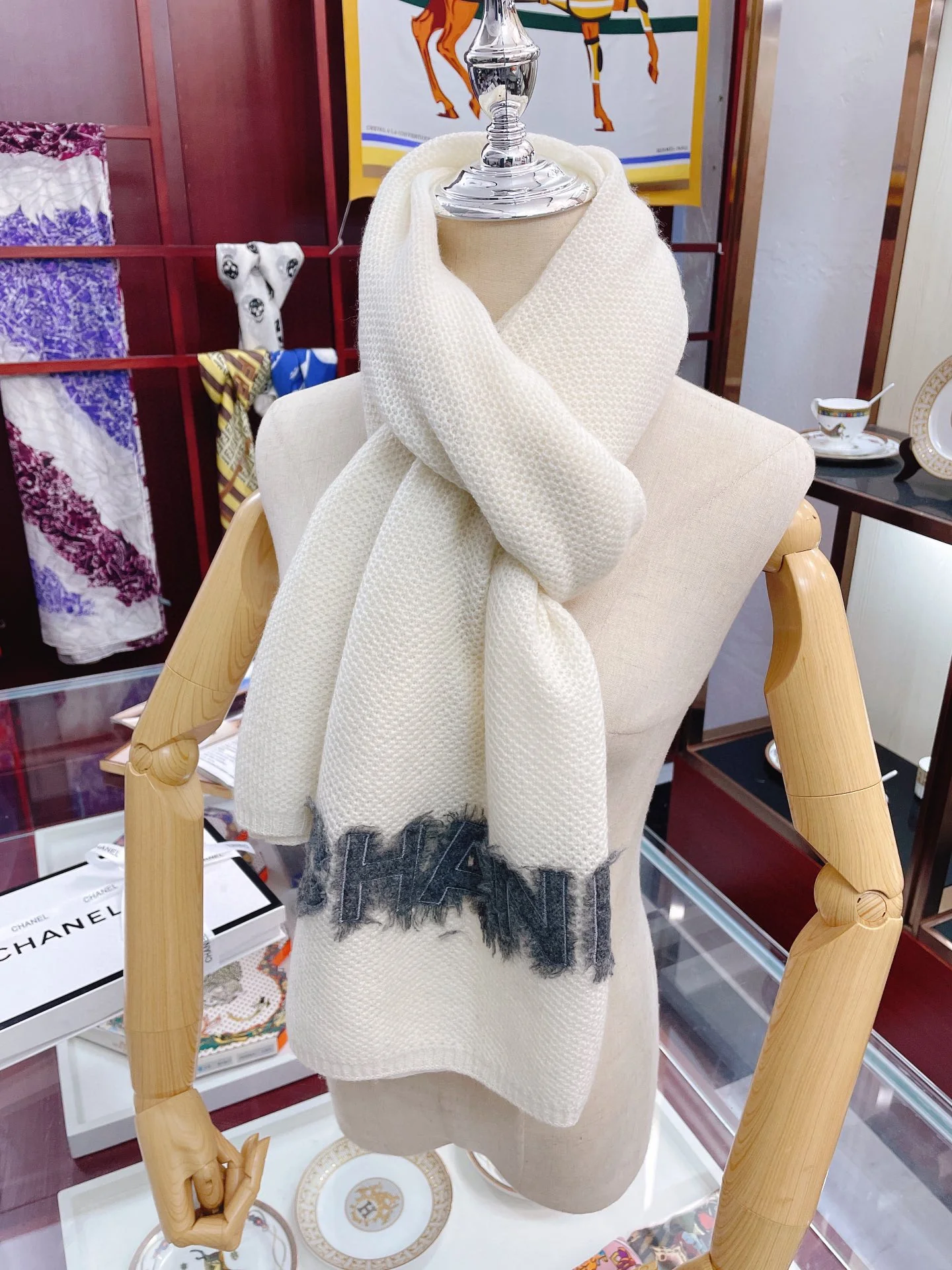 Кашемировый шарф Chanel - 1