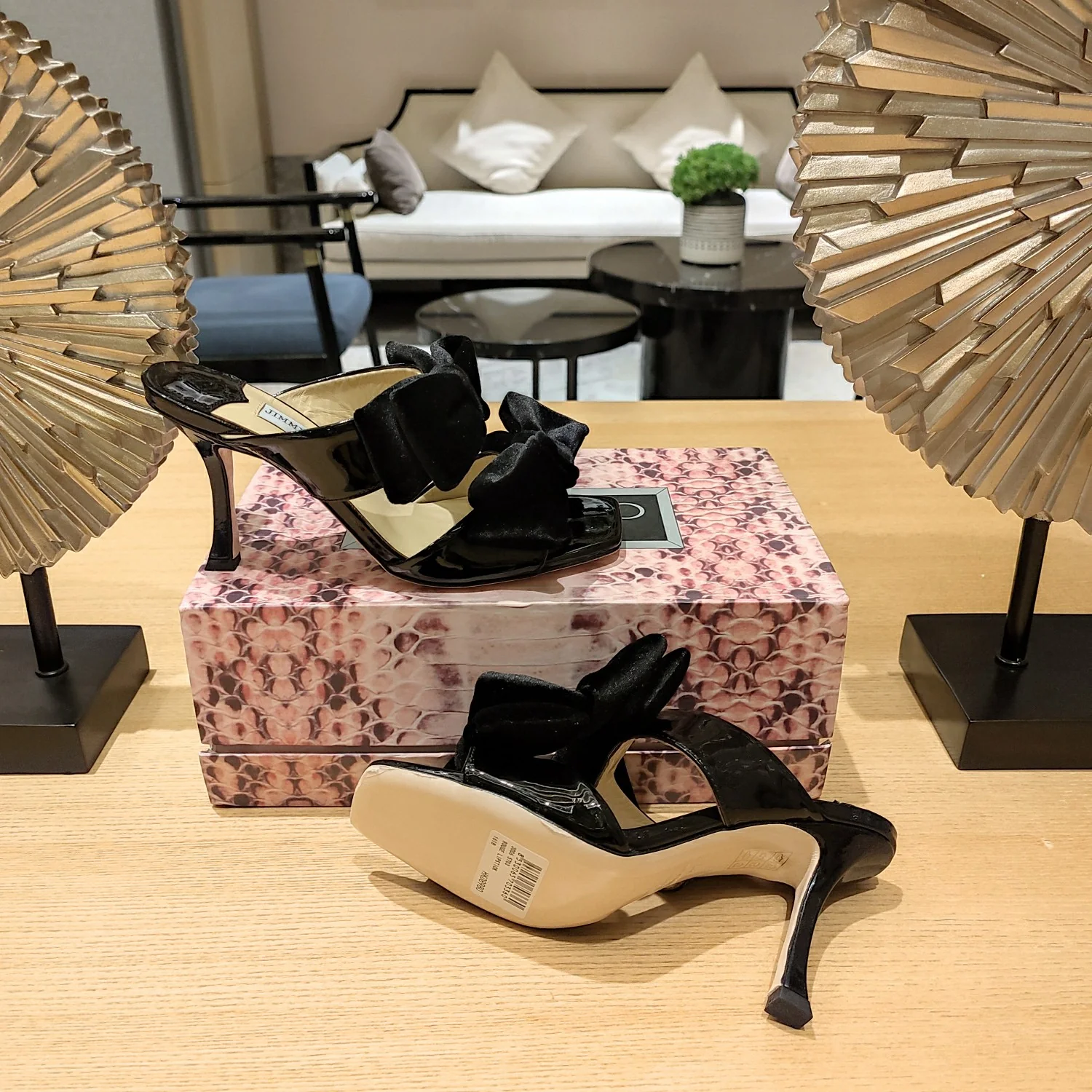 Босоножки на шпильке Jimmy с двойным бантом и фактурной окантовкой - черные