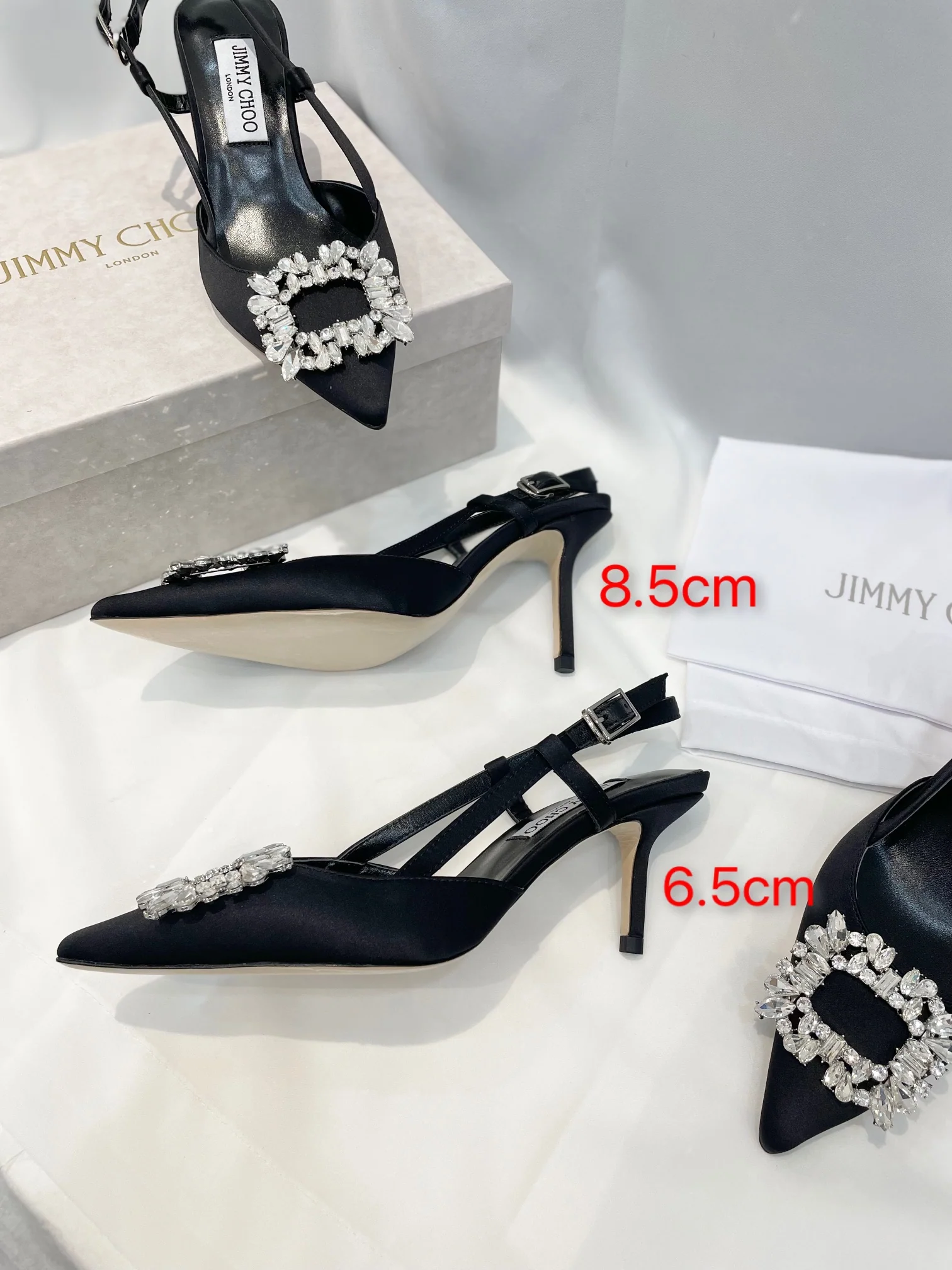 Туфли на высоком каблуке Jimmy Goddess Series с бриллиантовой пряжкой - Черные