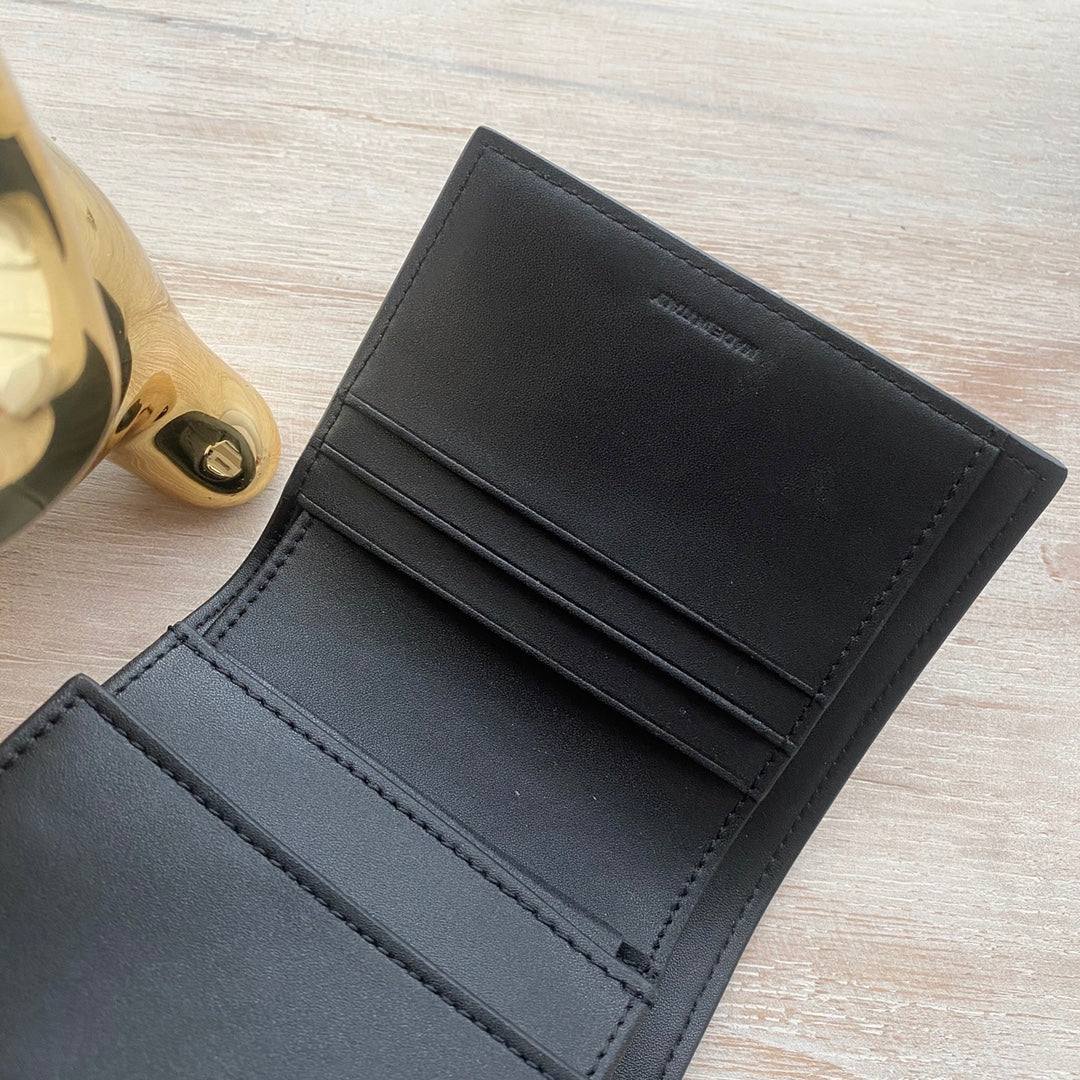 celine-triomphe-small блестящий кошелек с клапаном из овечьей кожи, черный