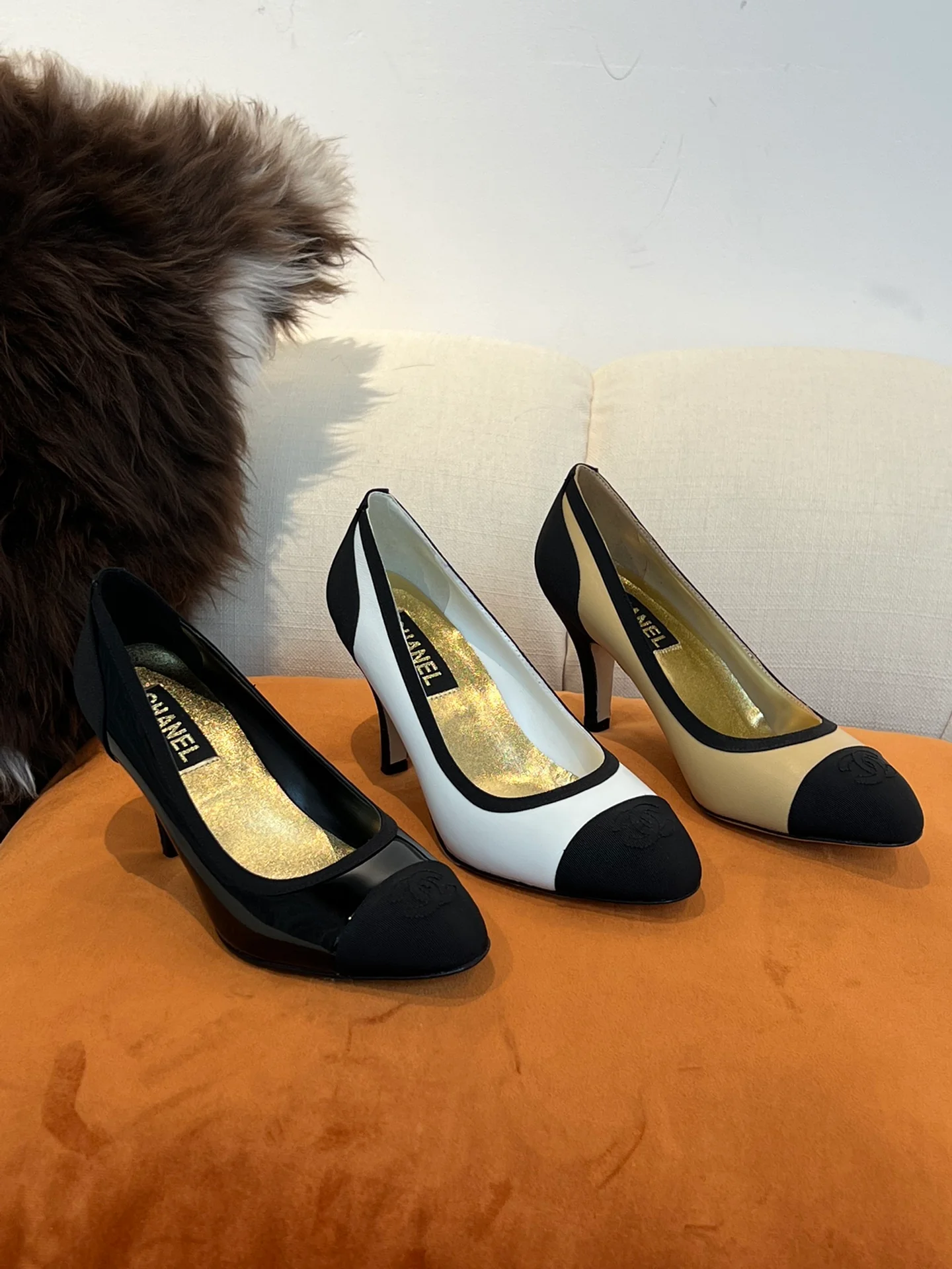 Chanel - Туфли на закрытом каблуке - 1