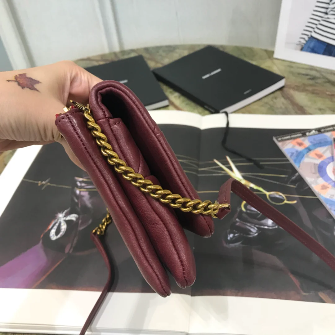 YSL-jamie-chain-wallet-1