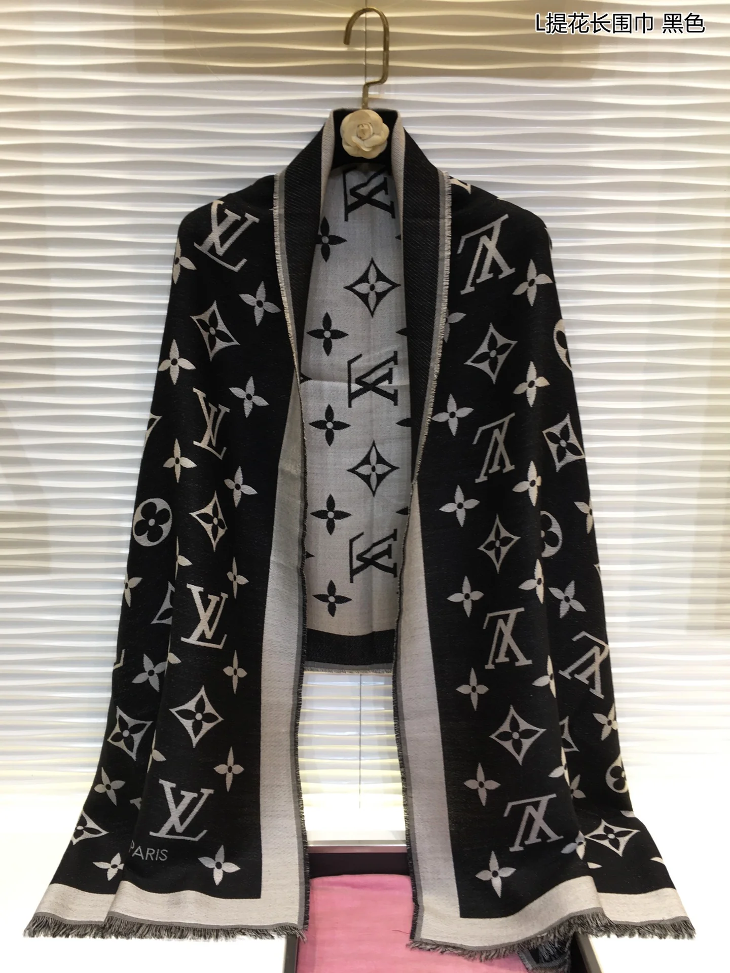 Шерстяной жаккардовый шарф LV Miss LV - 75-200 см
