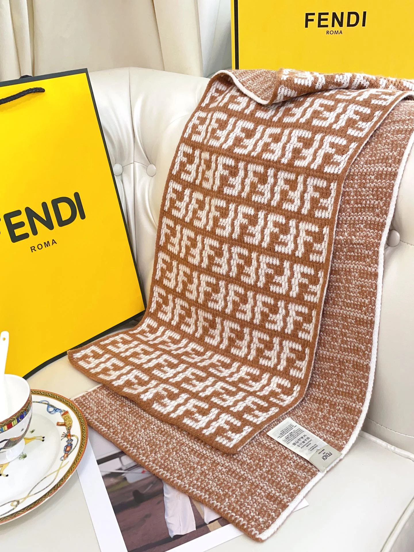 Fendi - Двусторонний жаккардовый вязаный шарф - 32-180 см