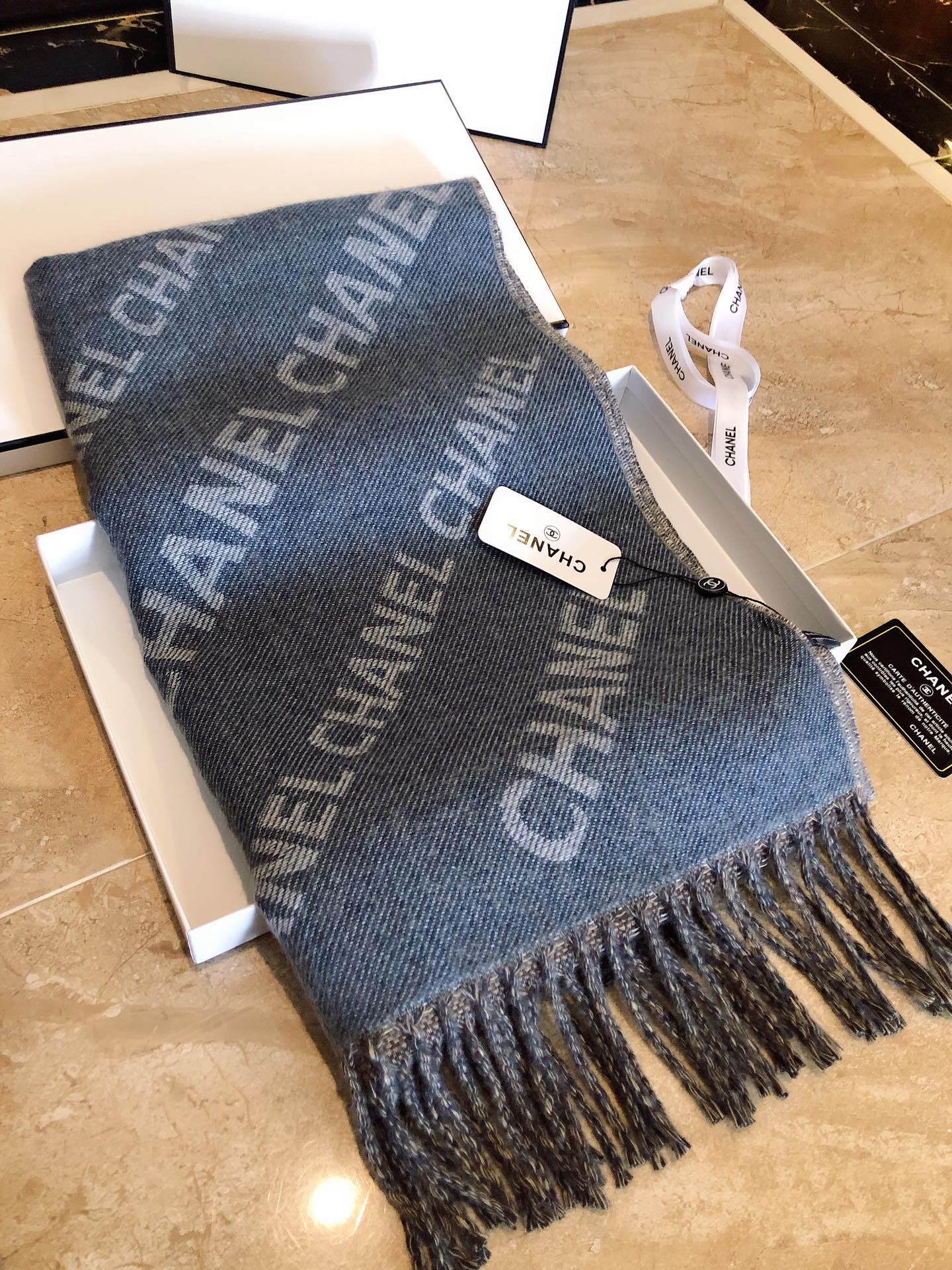 Двусторонний шарф Chanel с буквами - 38 см - 190 см